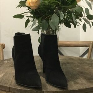 Stuart Weitzman Black suede pointed toe boots